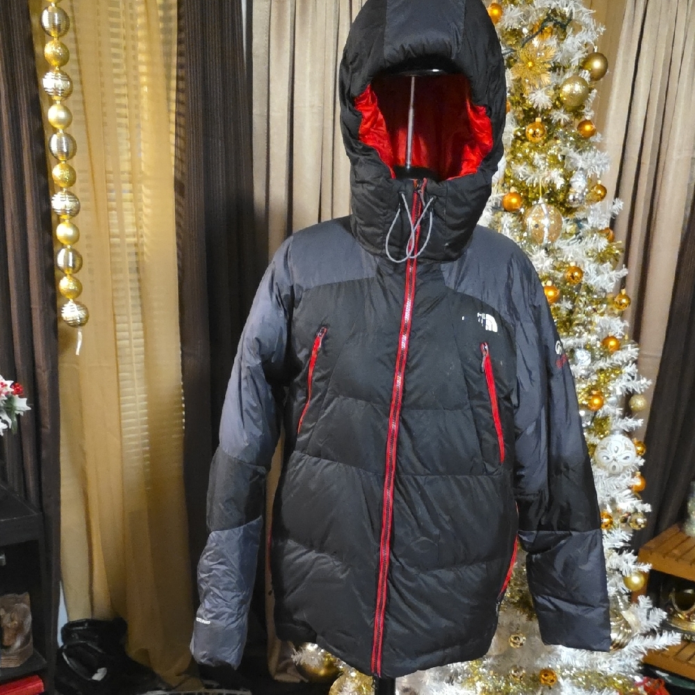 The North Face Stylish Coronado Black and Red Puffer Dow Jacket